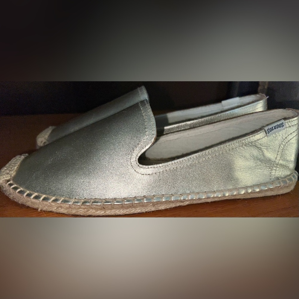 Soludos Shoes - Picture 3 of 7
